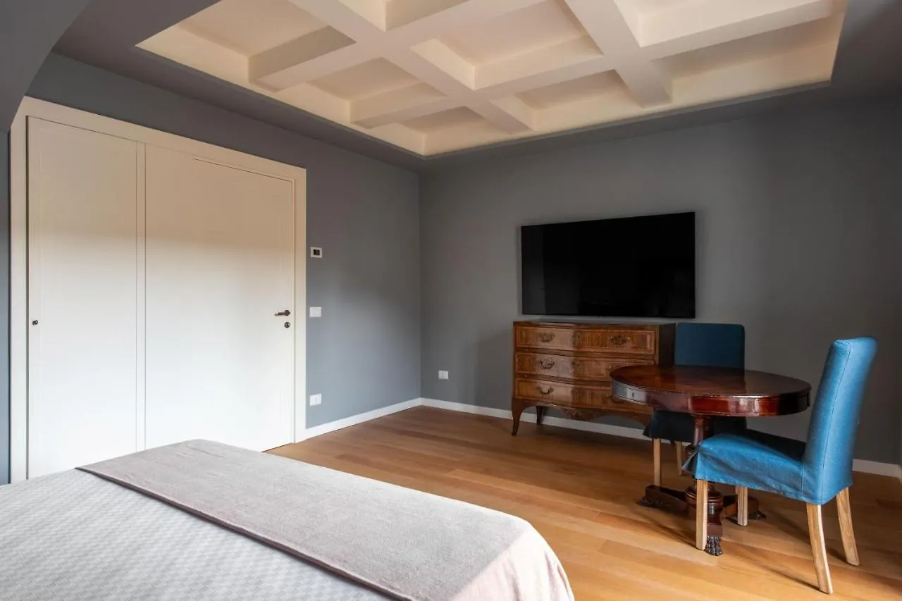 Palazzo De Gregorio Apartments パレルモ 0*,